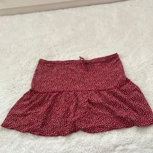 Maroon flow print flowy skirt.